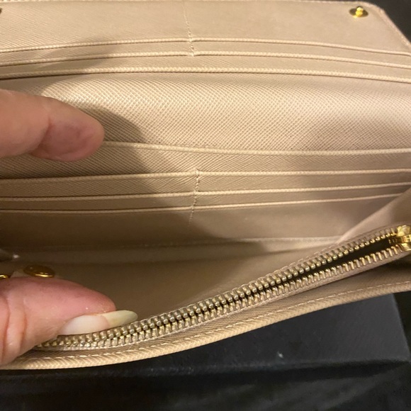 PRADA Saffiano Fiocco Wallet w/box COA - Picture 12 of 16